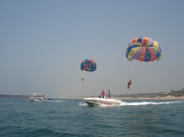 parasailing in goa